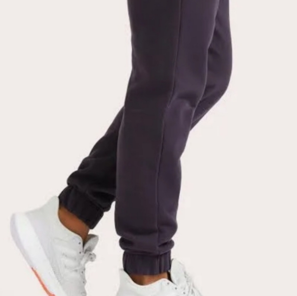 Peloton Chic Heavyweight Joggers In Purple With Gold Detailing New With … - Picture 5 of 15